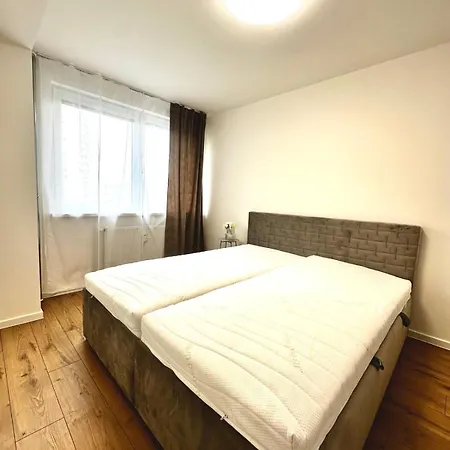 Apartament Your 13 With Parking