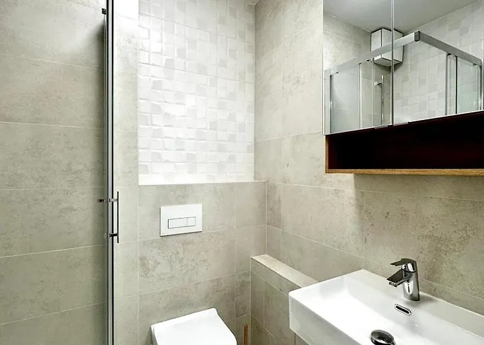 Your 13 With Parking Appartement *